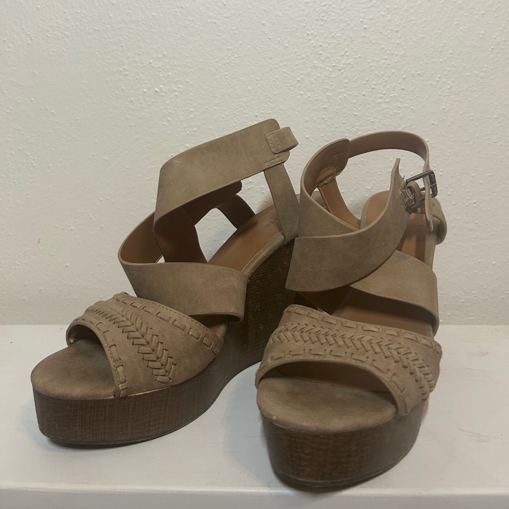 Indigo Brand Wedges Size 10
